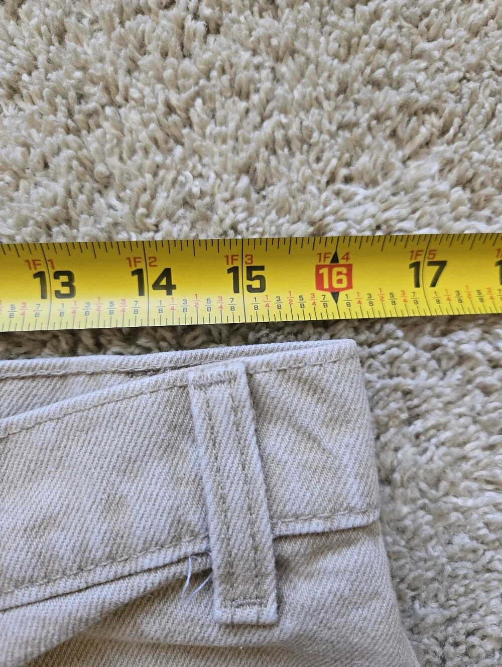 Levis 550 Relaxed Fit Tapered Leg Jeans Mens 33×32 Beige Khaki Made In USA